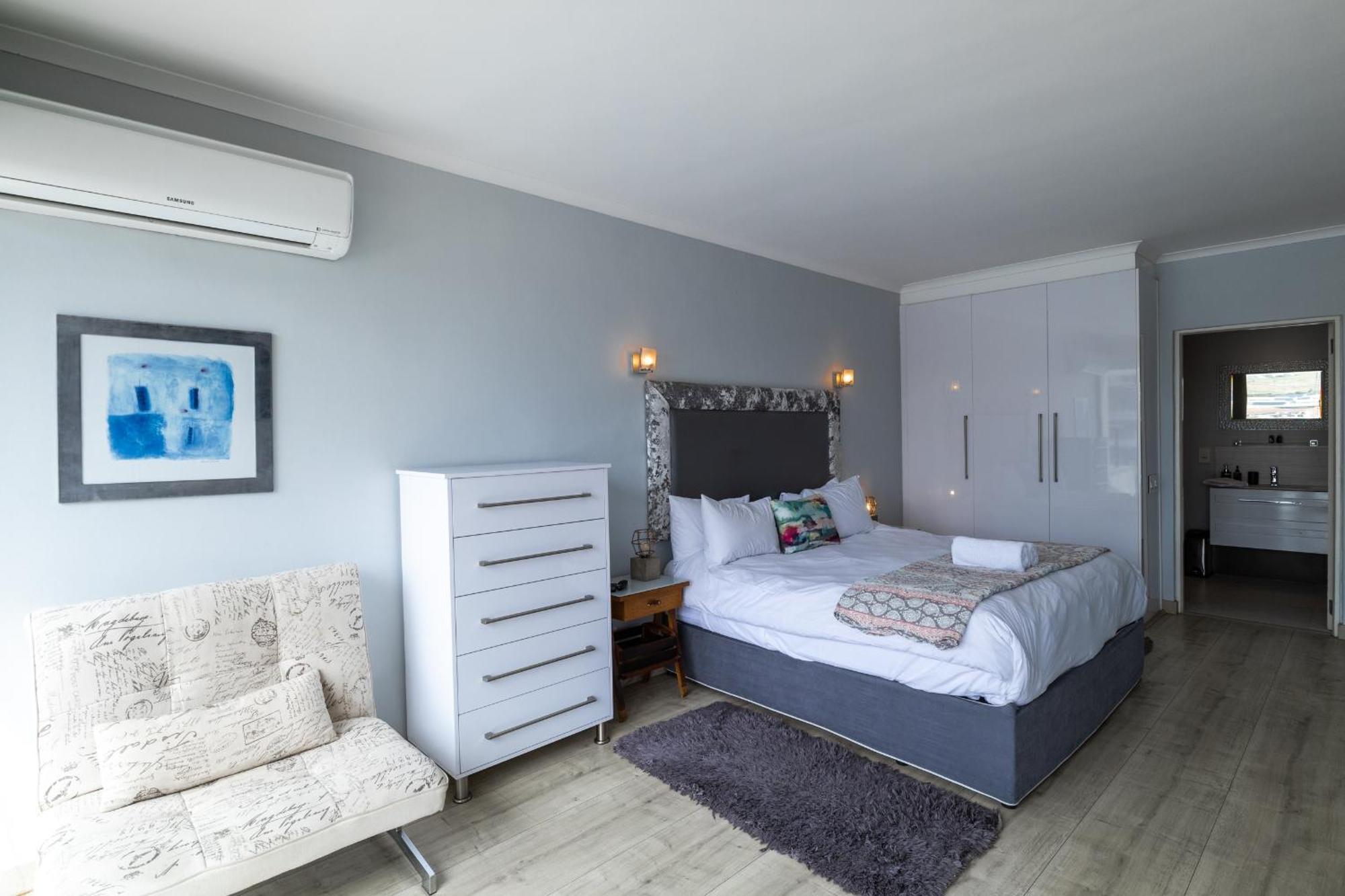 Apartment At The Adderley Cape Town
